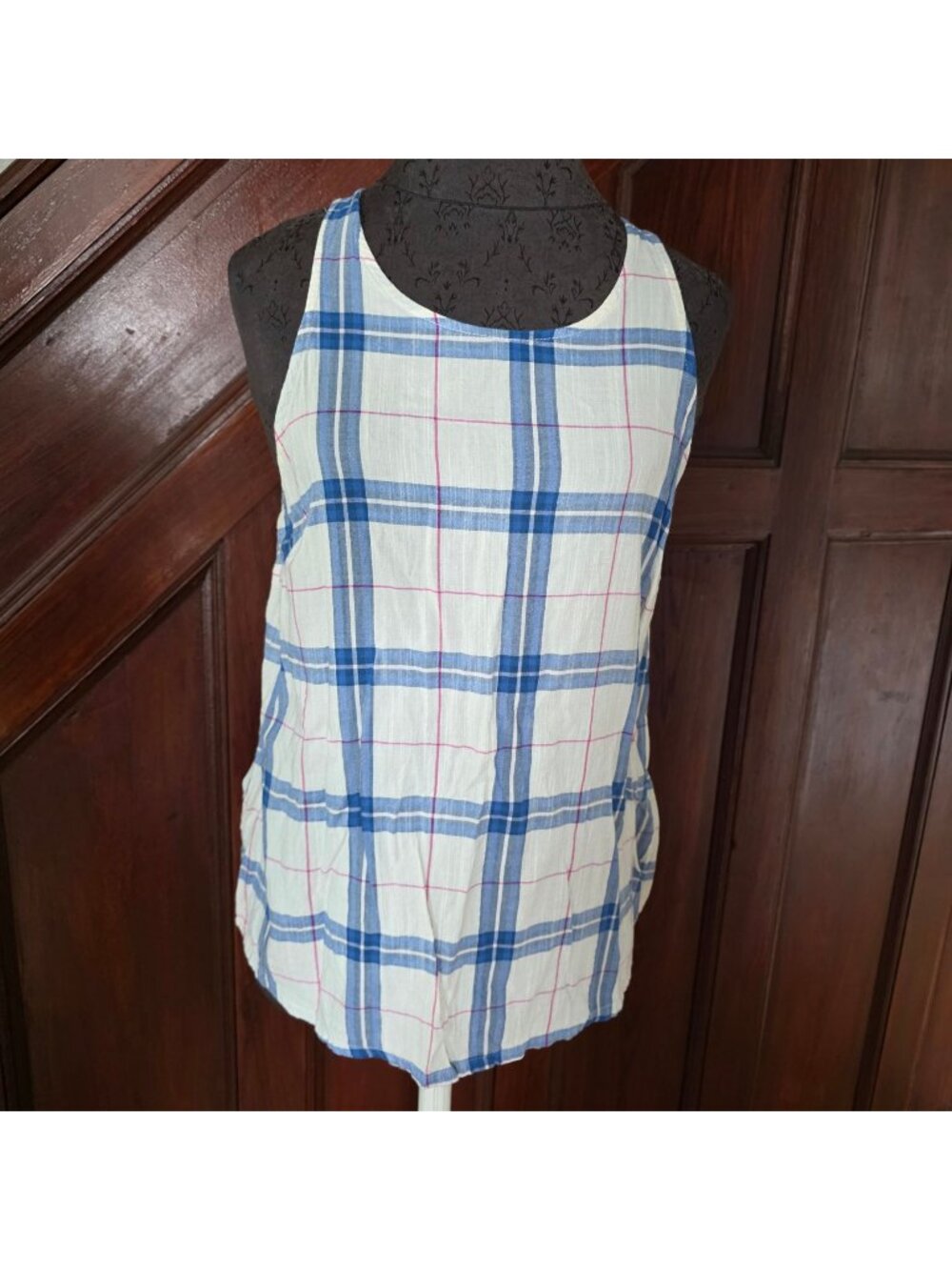 Old Navy Womens Blue & White Plaid Sleeveless Tank Top Keyhole Back M